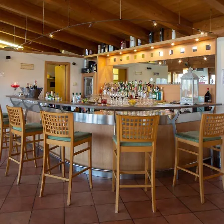 公寓式酒店 高尔夫住宅酒店 佩斯基耶拉德加达
